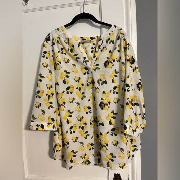 Women’s Blouse Pullover lemon design. Size L/Xl - Picture 2 of 7